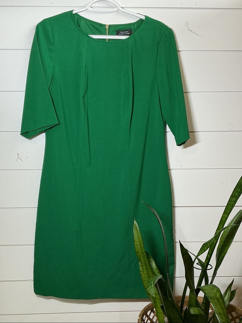 Tahari ASL Kelly Green Midi Sheath Dress